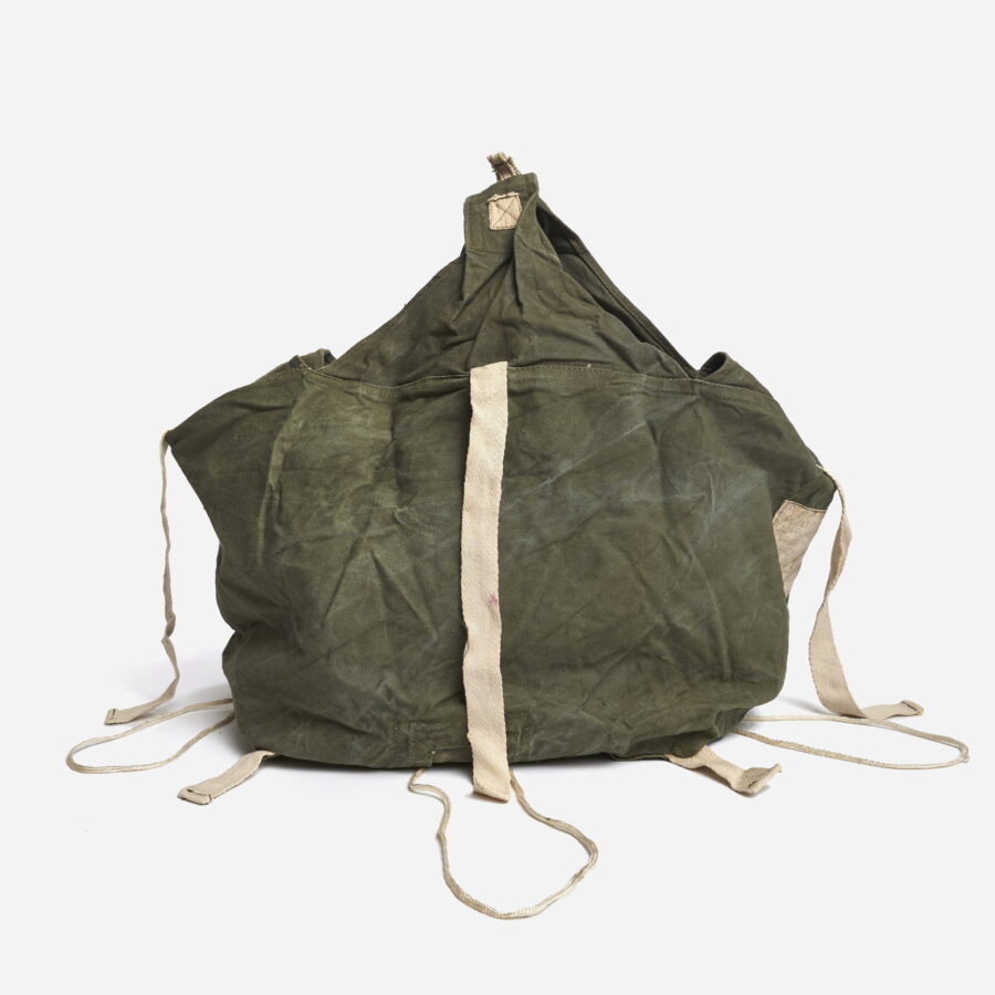 PUEBCO Vintage Parachute Square Bag